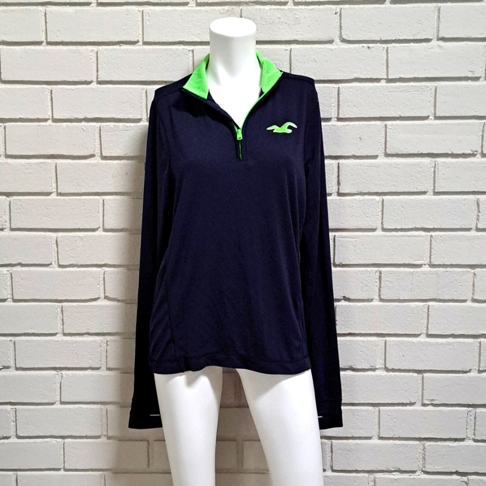 Hollister Sport Navy Blue/Green Quarter Zip Thumb Hole Pullover. Size Medium